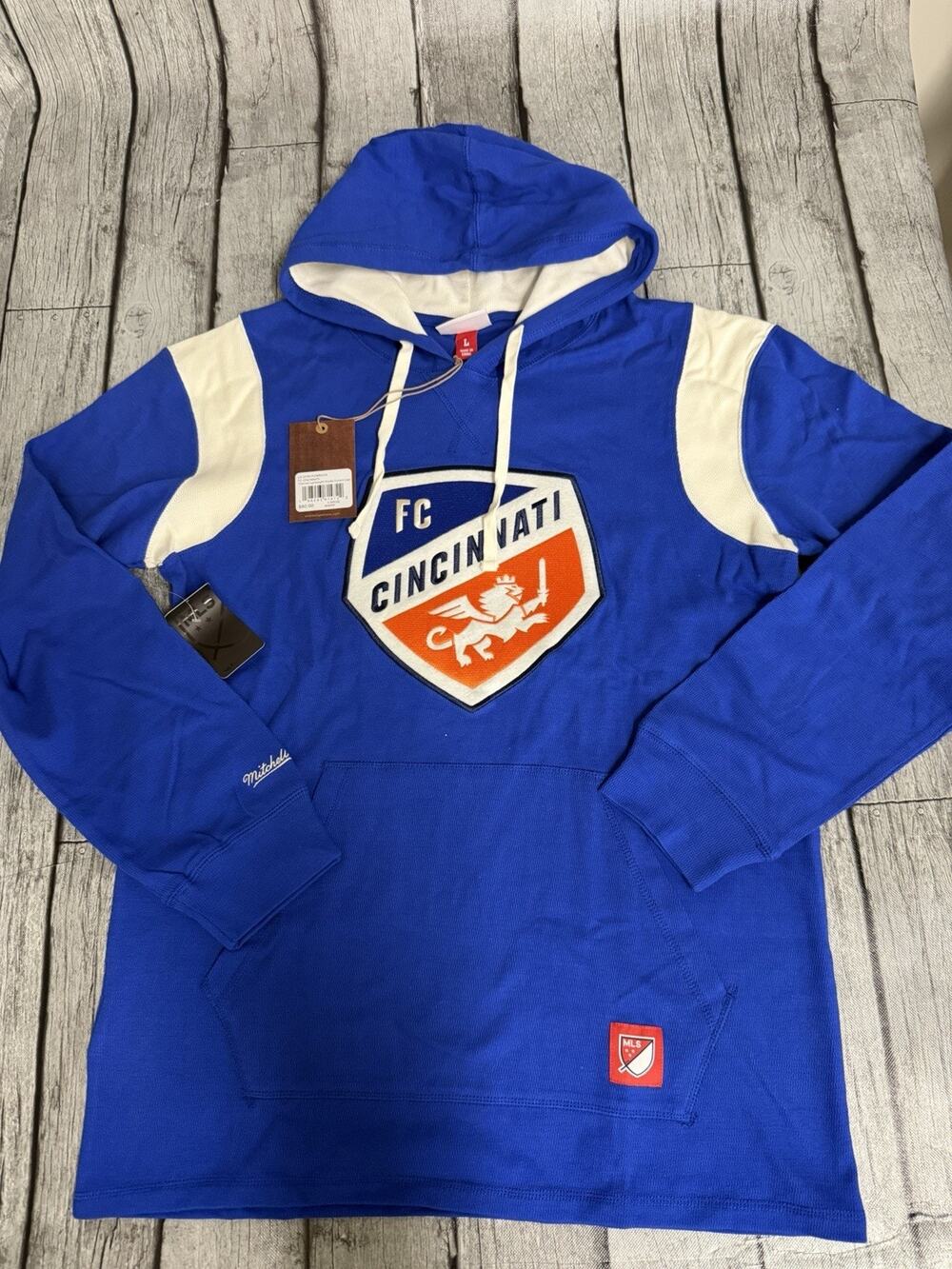 NWT Men’s Mitchell & Ness FC Cincinnati Thermal Lightweight Hoodie Large Blue